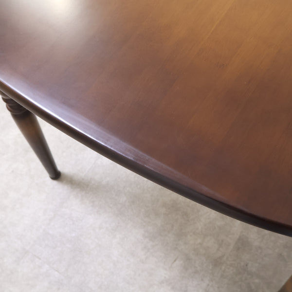 飛騨産業 キツツキマークのダイニングテーブル