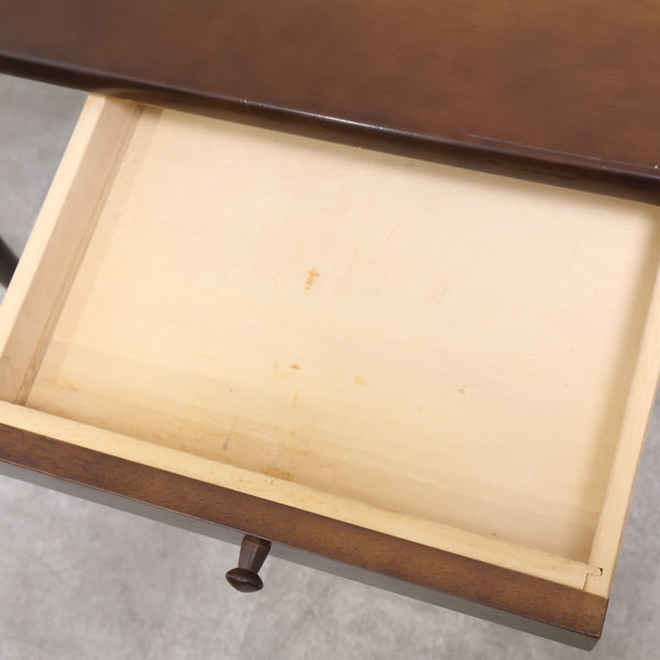 飛騨産業 キツツキマークのダイニングテーブル