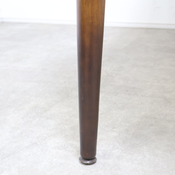 飛騨産業 キツツキマークのダイニングテーブル