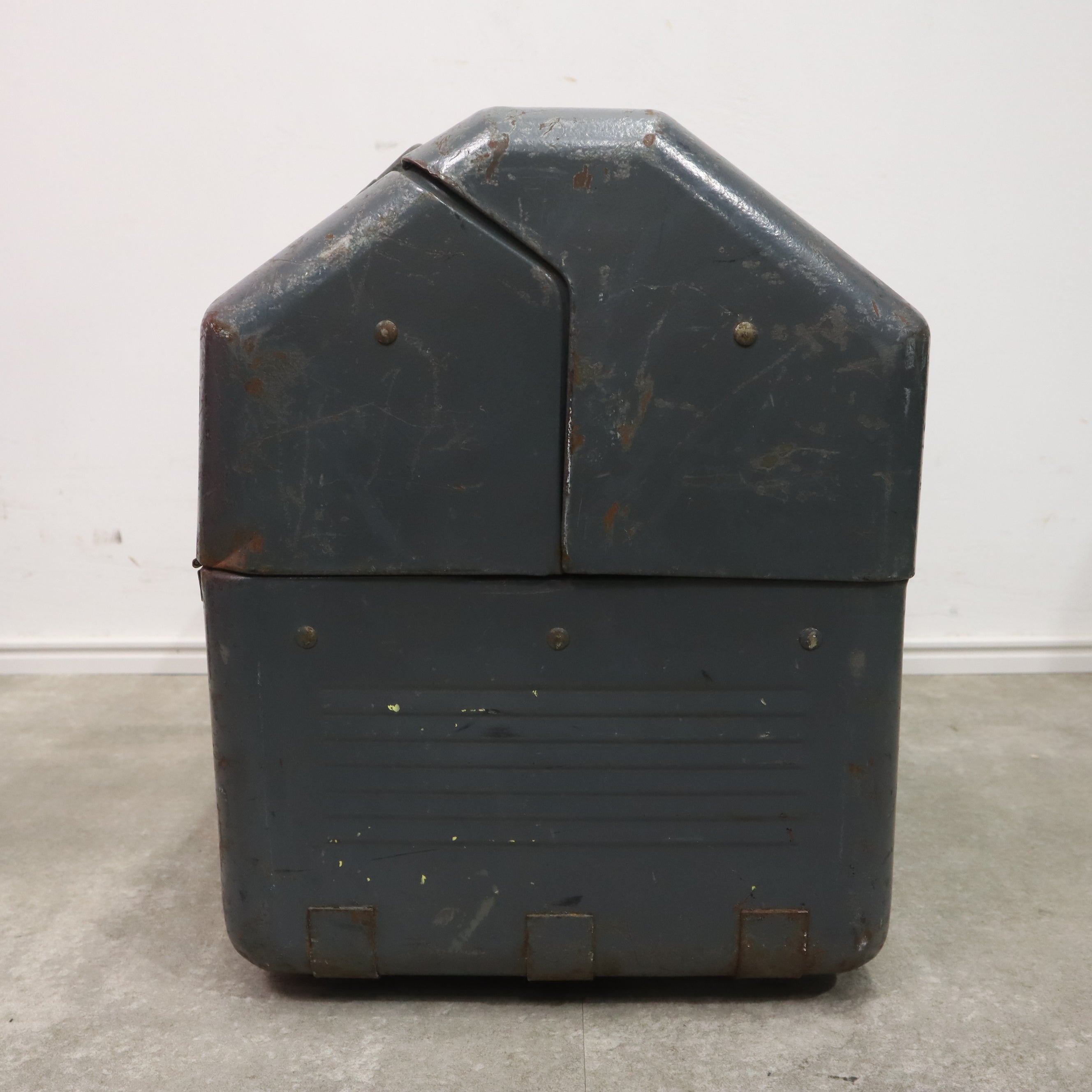 ヴィンテージフライリール & タックルボックス ヴィンテージ スチール製タックルボックス – バナルオンラインショップ