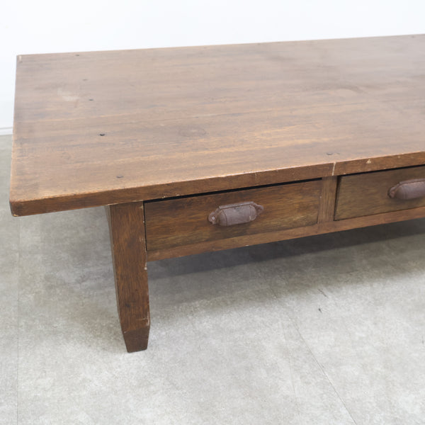 座卓のような両面文机（引出し付き）