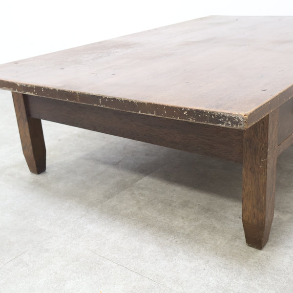 座卓のような両面文机（引出し付き）