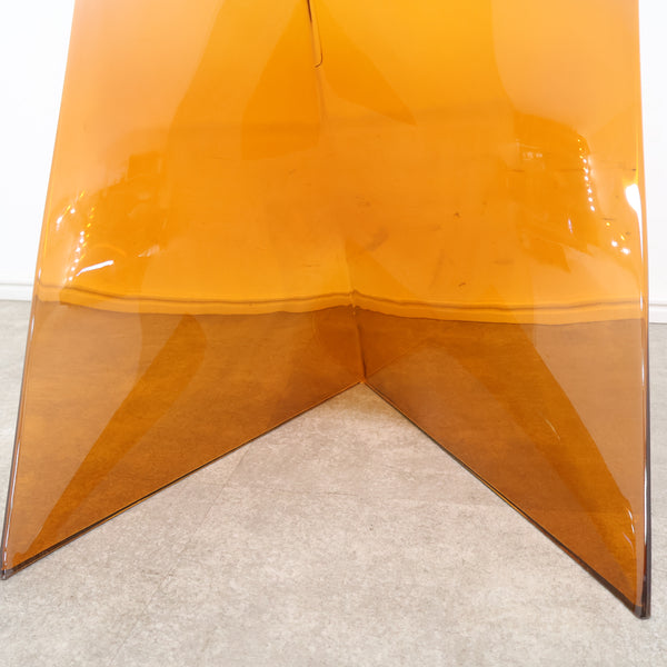 東谷のアクリル サイドテーブル