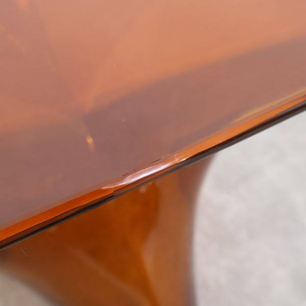 東谷のアクリル サイドテーブル