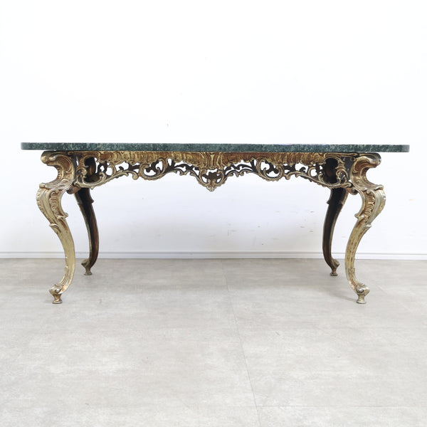 大理石天板のセンターテーブル