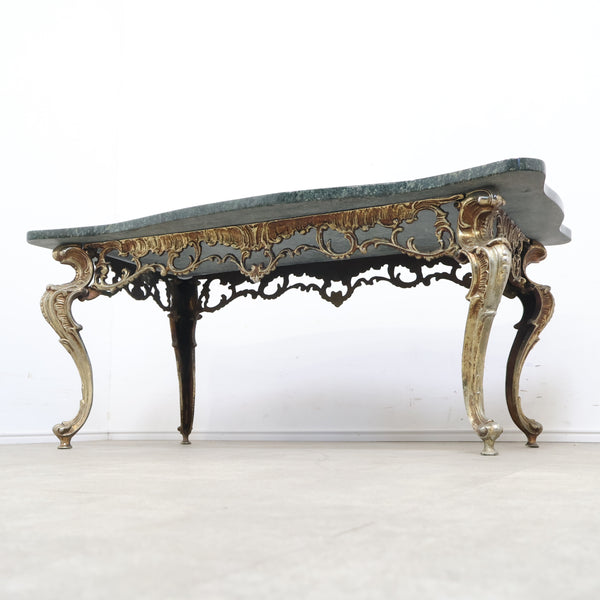 大理石天板のセンターテーブル