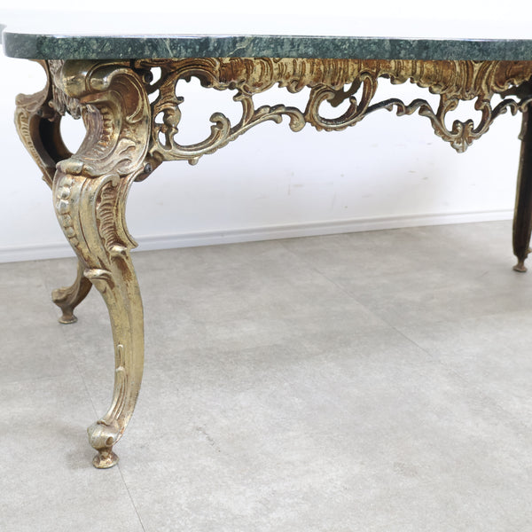 大理石天板のセンターテーブル