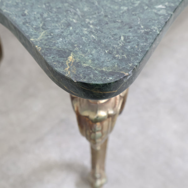 大理石天板のセンターテーブル