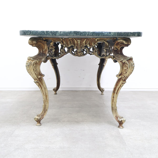 大理石天板のセンターテーブル