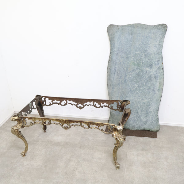 大理石天板のセンターテーブル