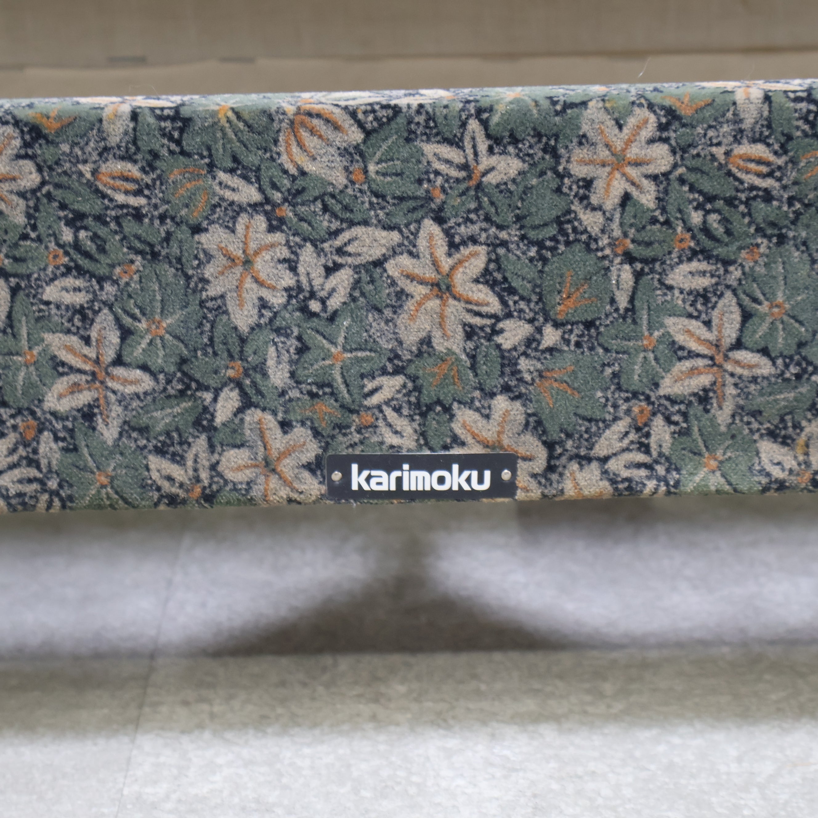カリモク家具 karimoku コロニアルシリーズのソファベッド ｜バナル