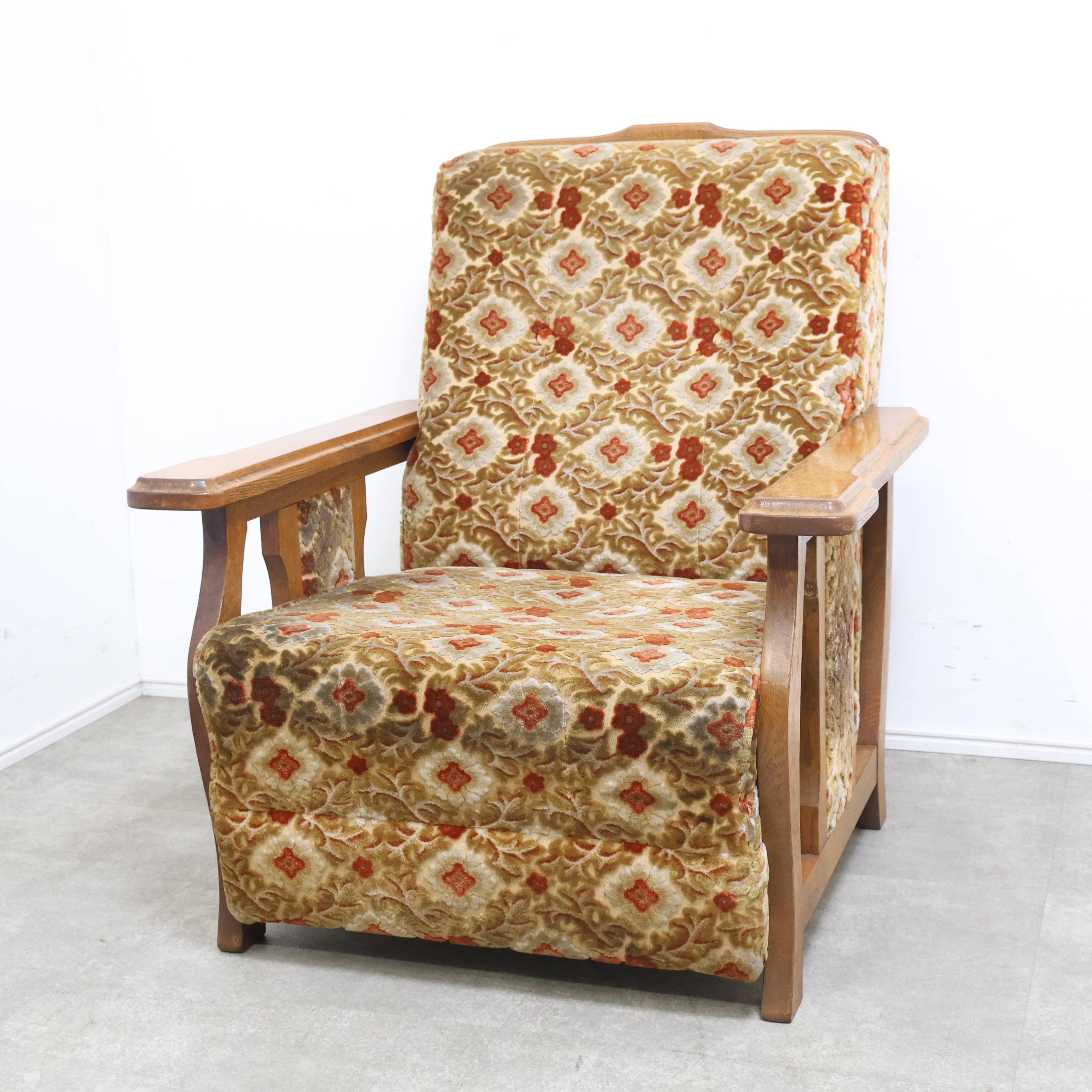 レトロな金華山織の1人掛けソファ No.1 – バナルオンラインショップ