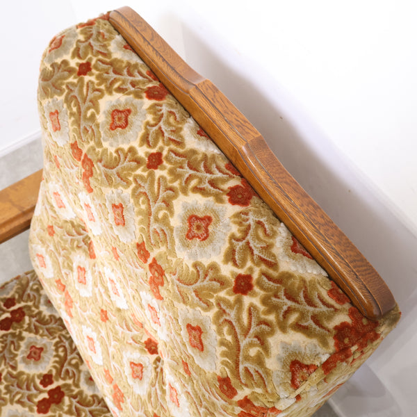 レトロな金華山織の1人掛けソファ No.1