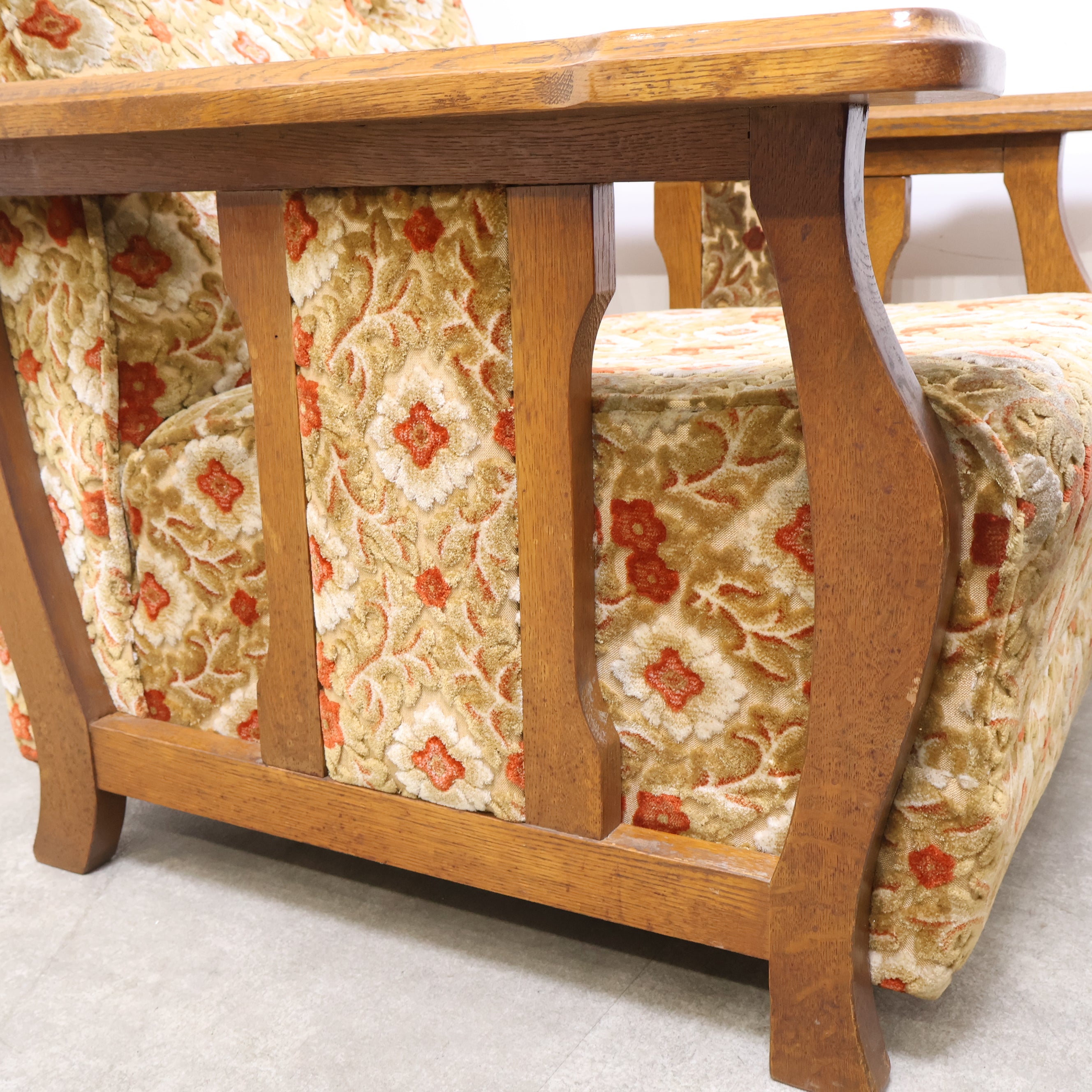 レトロな金華山織の1人掛けソファ No.1 – バナルオンラインショップ