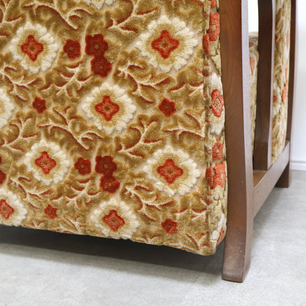 レトロな金華山織の1人掛けソファ No.2