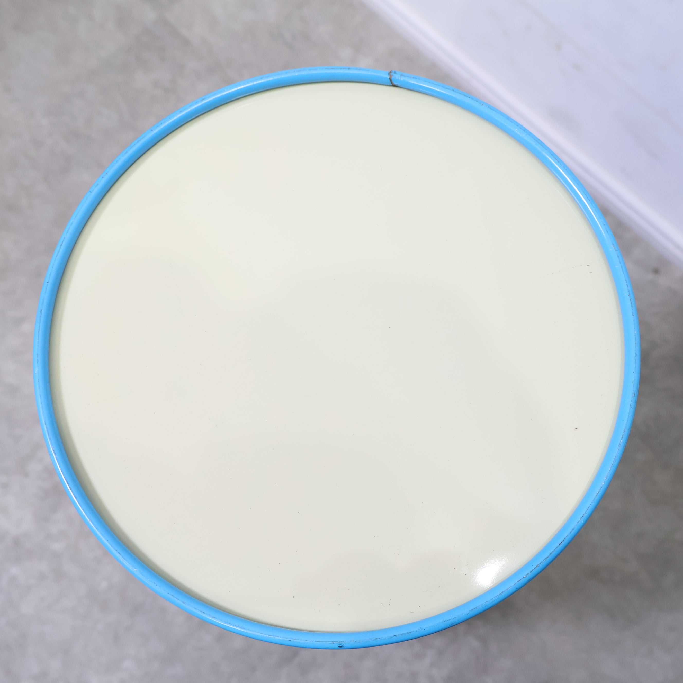 エリマキトカゲのゴミ箱缶 – バナルオンラインショップ（BANUL）の通販
