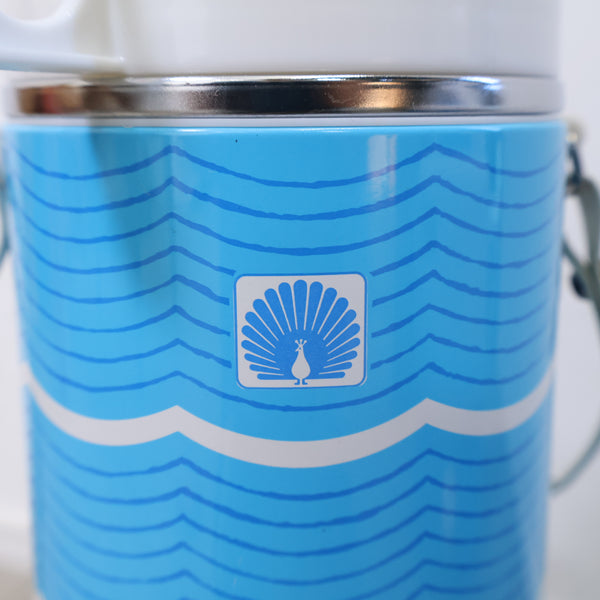 レトロな水色水筒