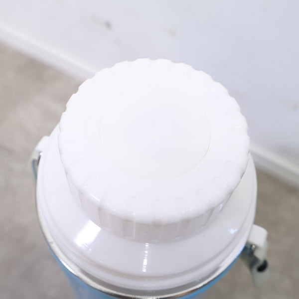 レトロな水色水筒