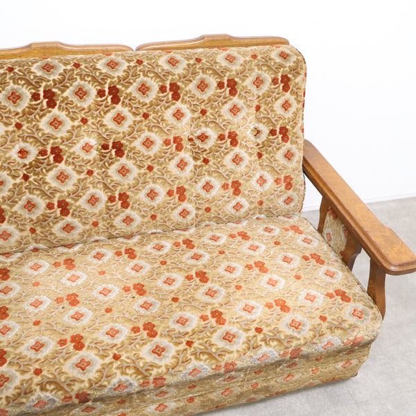 レトロな金華山織の3人掛けソファ