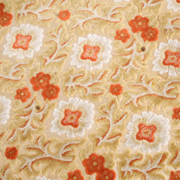 レトロな金華山織の3人掛けソファ