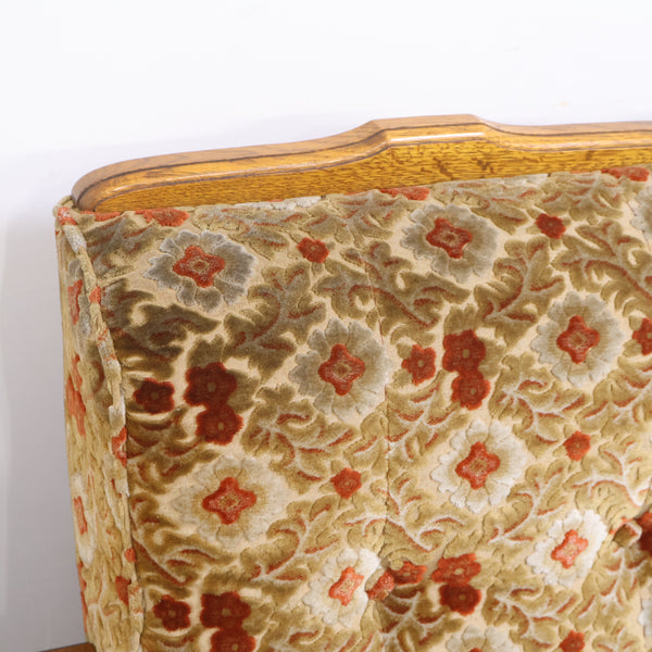 レトロな金華山織の3人掛けソファ