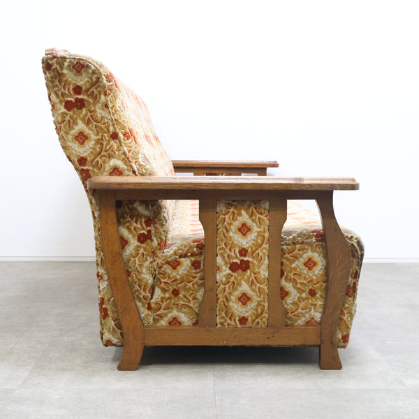 レトロな金華山織の3人掛けソファ