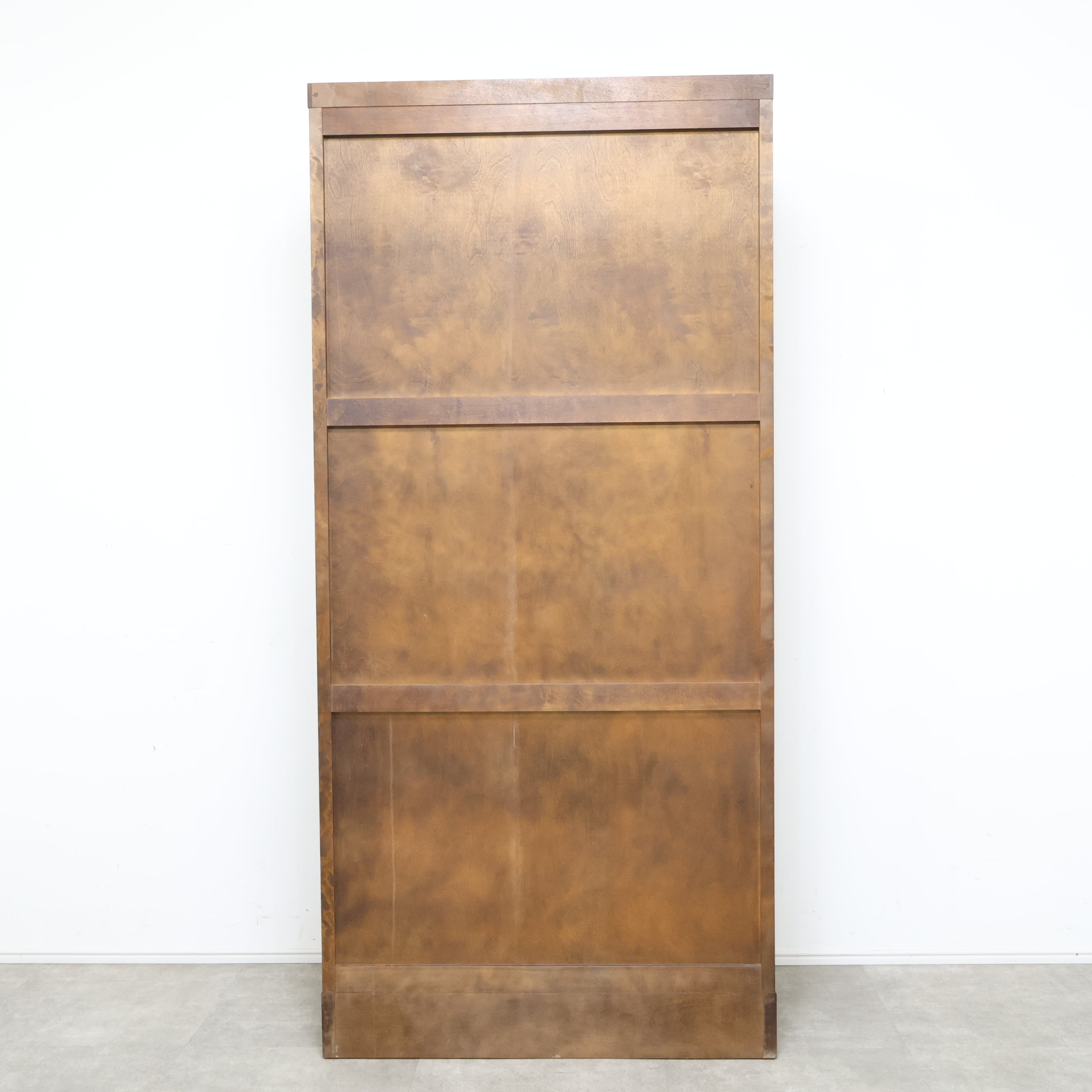 北海道民芸家具のガラスキャビネット – バナルオンラインショップ