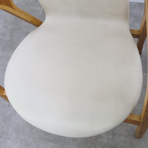 天童木工 剣持勇デザインのヴィンテージアームチェア