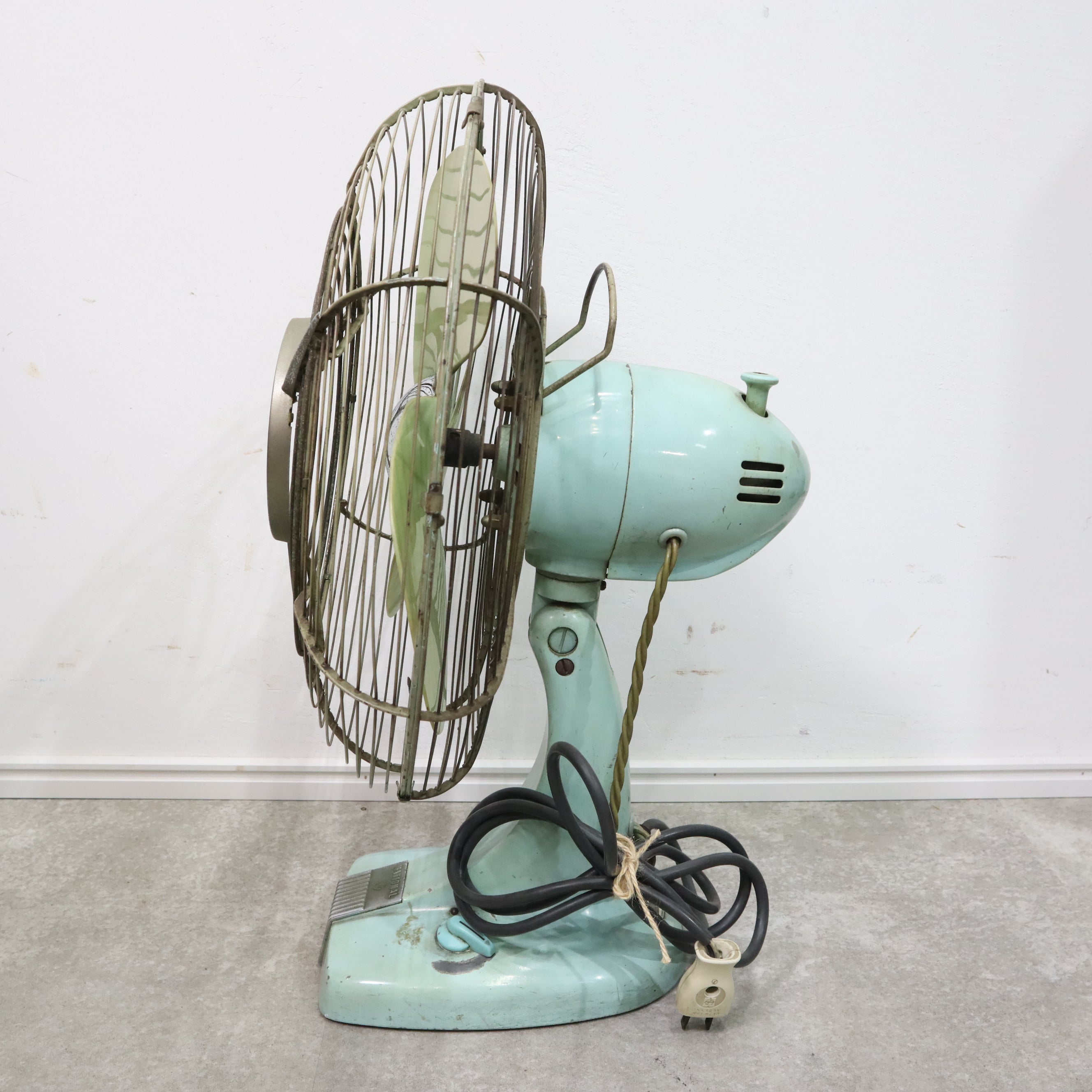 ナショナル製レトロな古い扇風機 – バナルオンラインショップ（BANUL