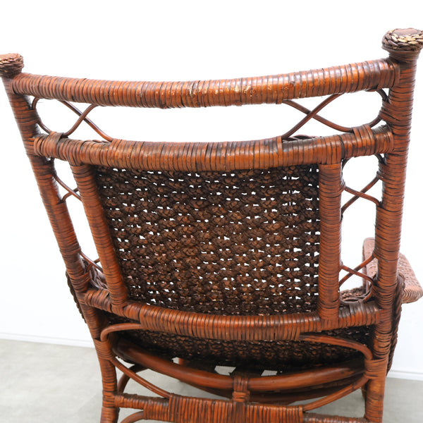 ヴィンテージ のラタンリクライニングチェア