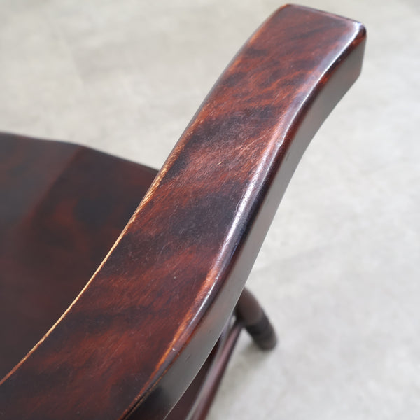 九州民芸家具のウィンザーチェア キャプテンチェア No.1