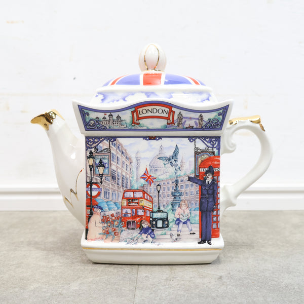 ジェームズ・サドラー ティーポット（イギリス製）