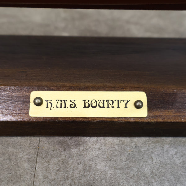 バウンティ号の帆船模型