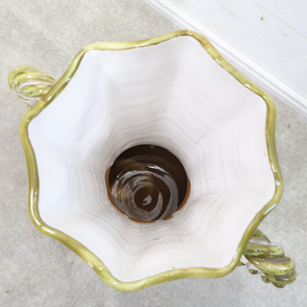 ハンドメイドのイタリア製フラワーベース