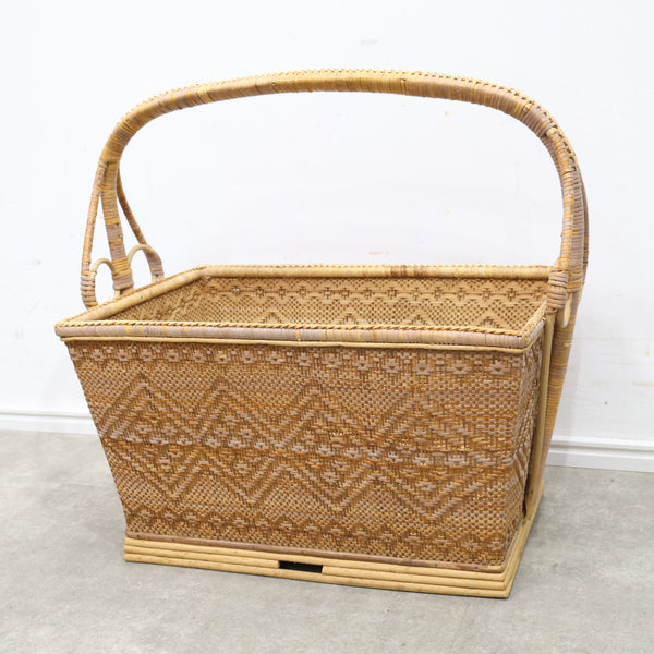 大きめラタンのバスケット