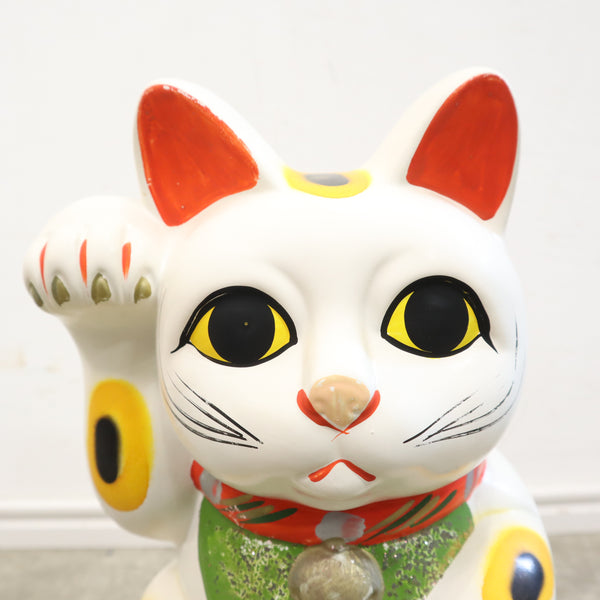 招き猫の貯金箱