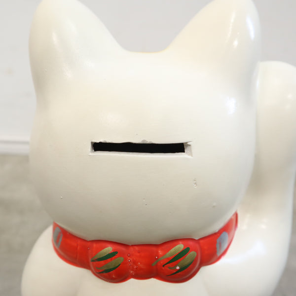 招き猫の貯金箱