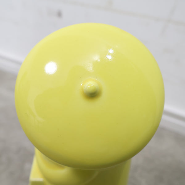 ユニークな郵便ポストの貯金箱