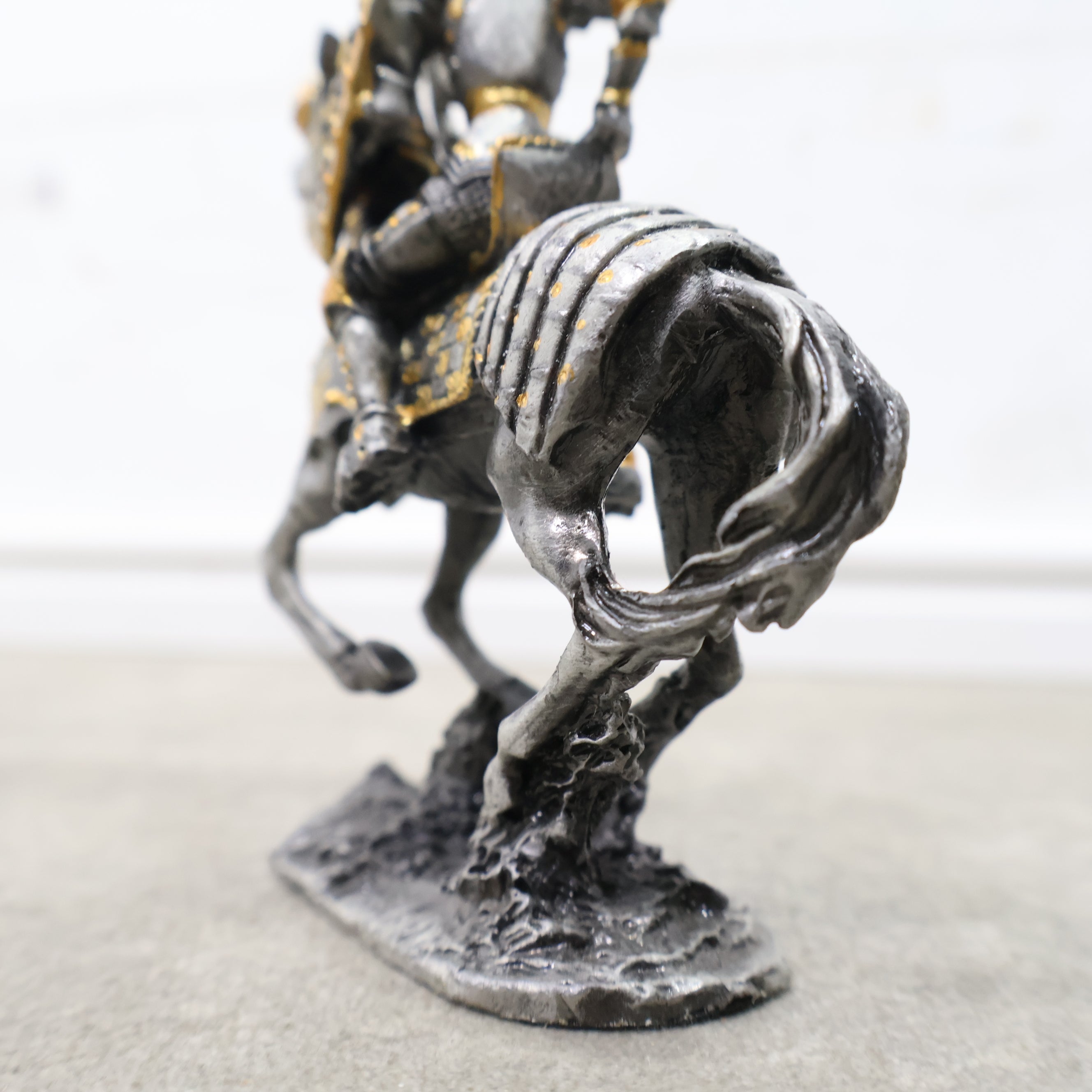 馬に乗った騎士のオブジェ – バナルオンラインショップ（BANUL）の通販