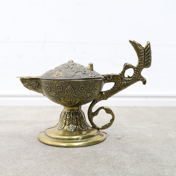 イタリア製ザマック素材のオイルランプ風小物入れ