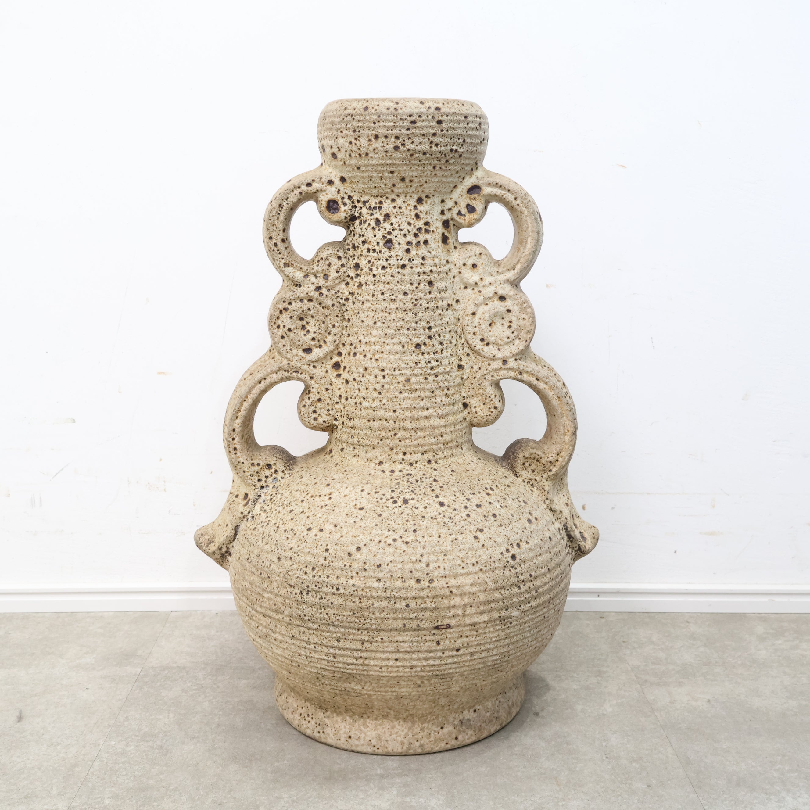 高さ約51.5cmの大型フラワーベース – バナルオンラインショップ（BANUL