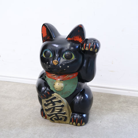 黒い招き猫の貯金箱