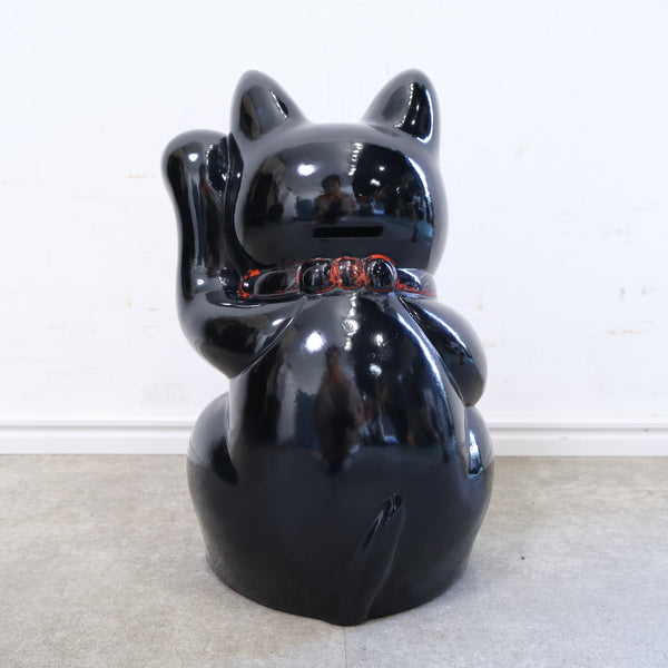 黒い招き猫の貯金箱