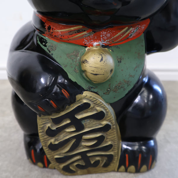 黒い招き猫の貯金箱