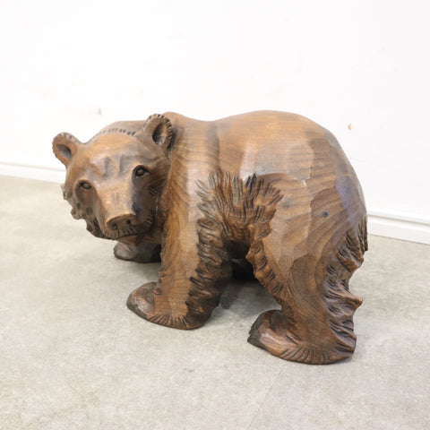 木彫りの熊さん