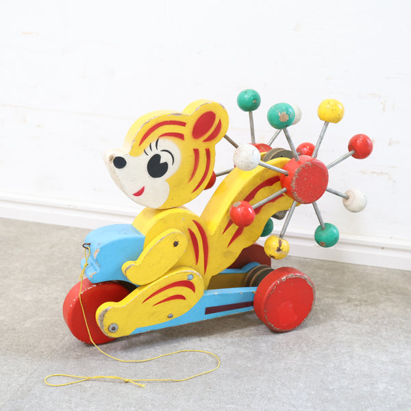 愛らしいリスの木製プルトイ・引き車