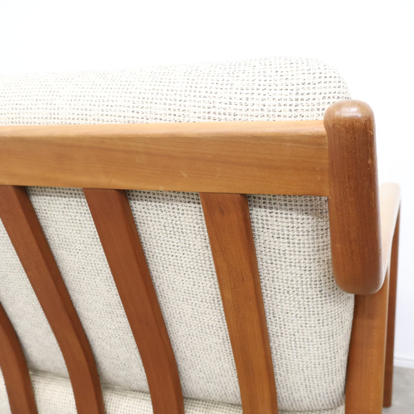 宮崎椅子製作所 「pepe」1人掛けソファ