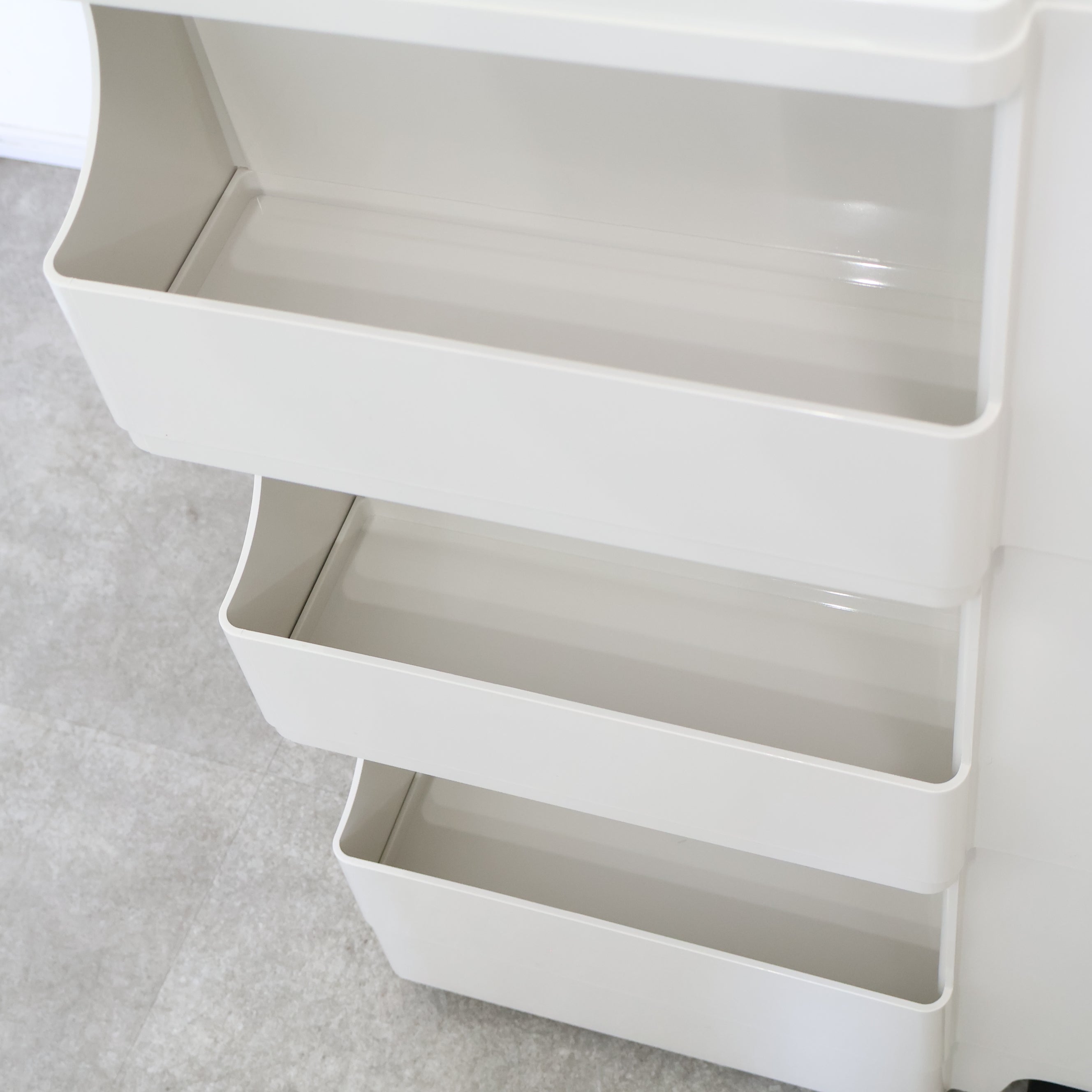 B-LINE「ボビーワゴン」3段5トレイ 専用アクセサリー付 – バナル