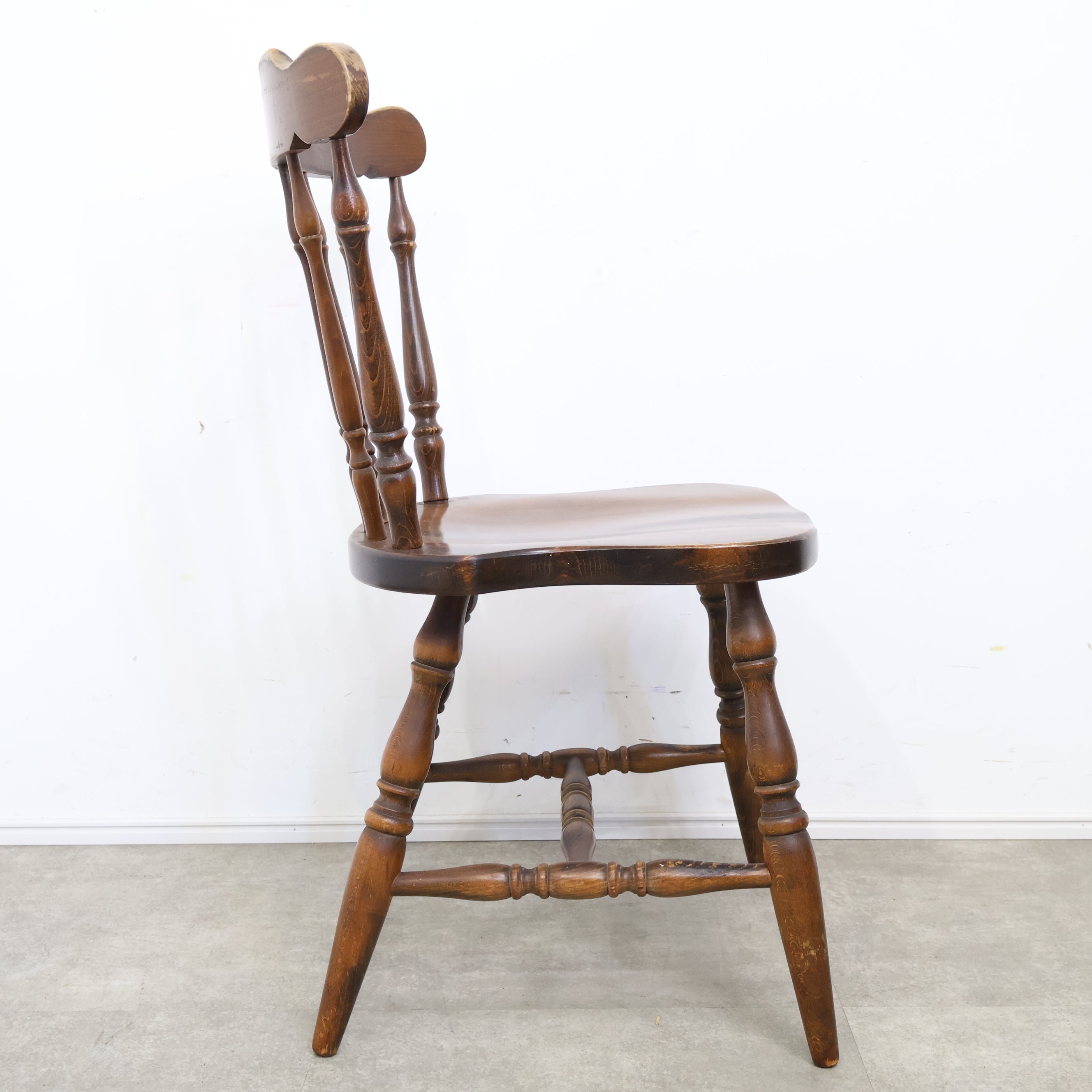 飛騨産業 キツツキマークのダイニングチェア No.1 – バナルオンライン