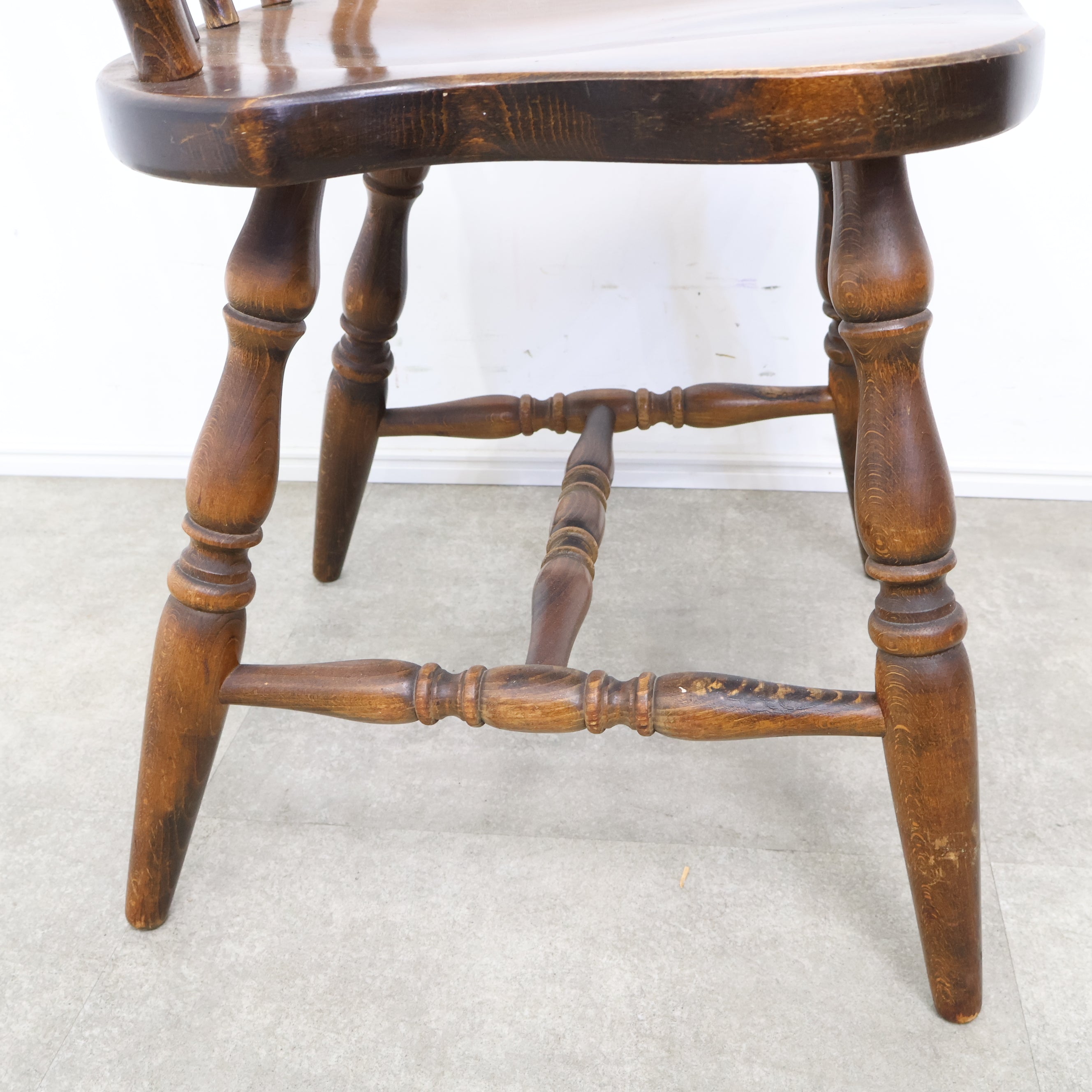 飛騨産業 キツツキマークのダイニングチェア No.1 – バナルオンライン